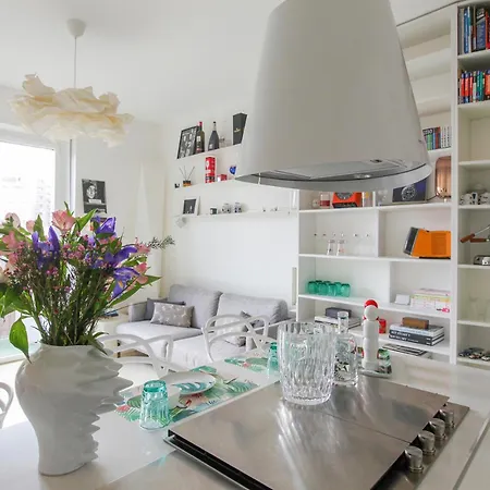 Modern Luxury In The Heart Of The 아파트 *